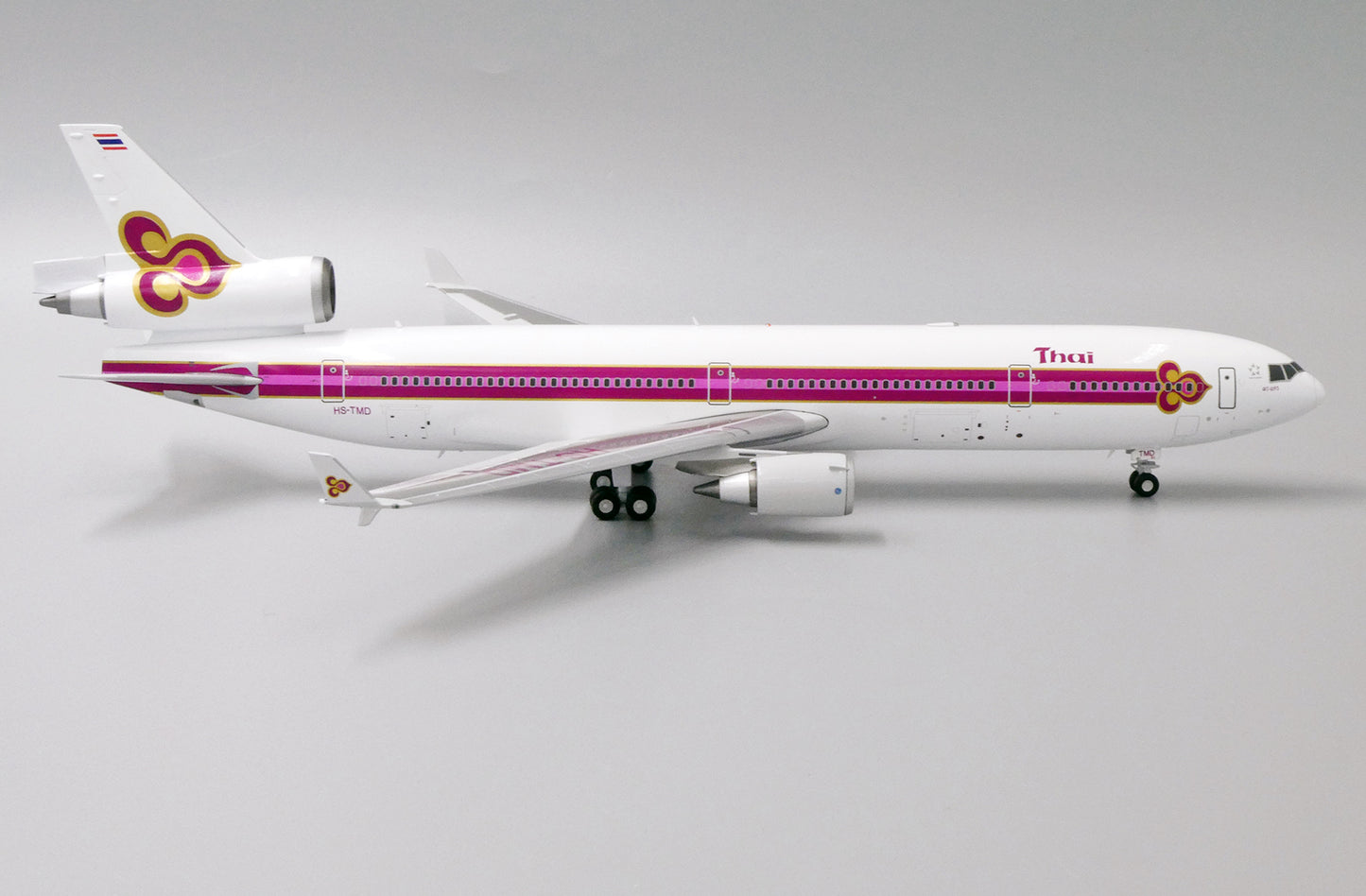 JC WINGS MD-11 THAI AIRWAYS "OLD COLOURS" REG: HS-TMD