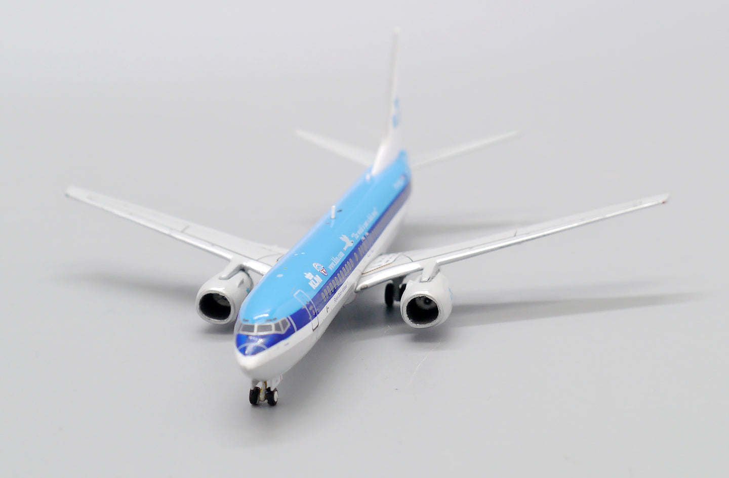 JC WINGS B737-800 KLM THE WORLD IS JUST A CLICK AWAY REG: PH-BXA