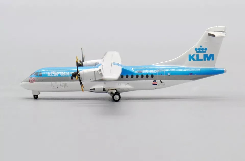 JC WINGS ATR42-300 KLM EXEL REG: PH-XLD