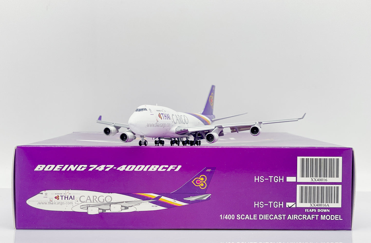JCWINGS B747-400(BCF) THAI CARGO (FLAP DOWN) REG: HS-TGH