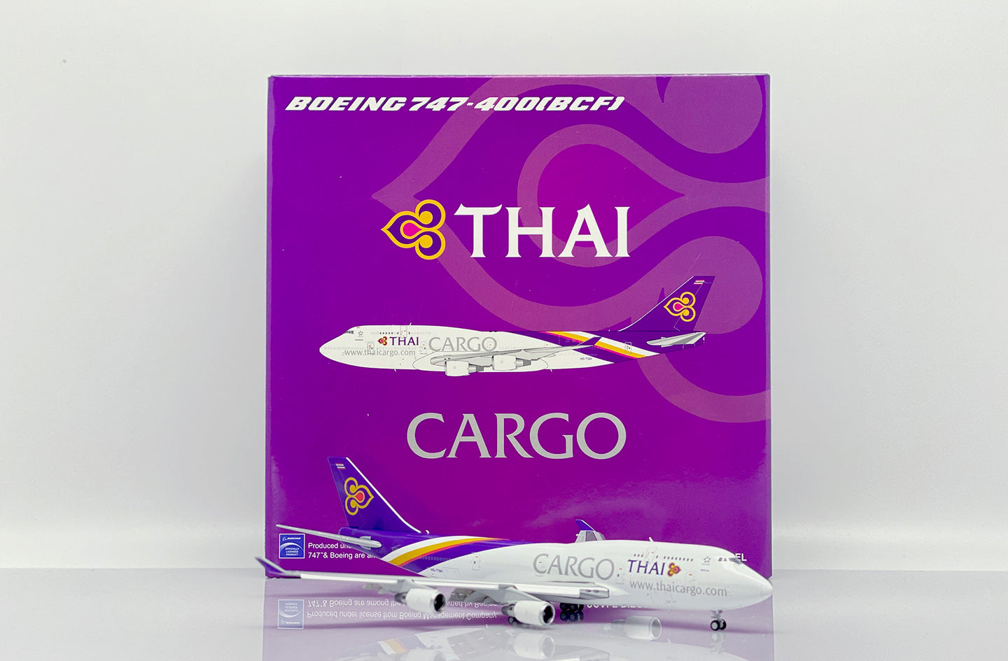 JCWINGS B747-400(BCF) THAI CARGO (FLAP DOWN) REG: HS-TGH