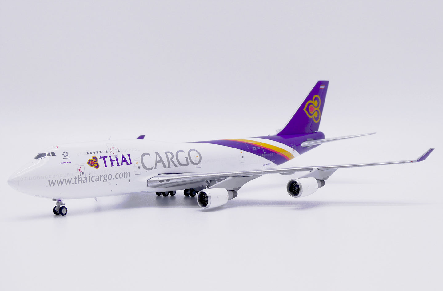 JC WINGS B747-400(BCF) THAI CARGO REG: HS-TGJ