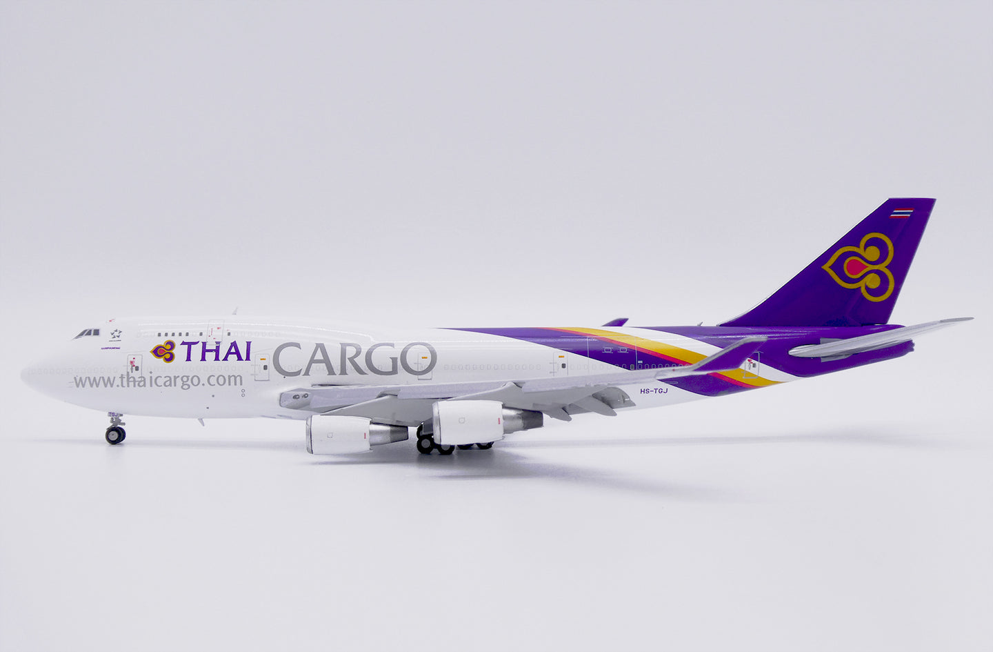 JC WINGS B747-400(BCF) THAI CARGO REG: HS-TGJ