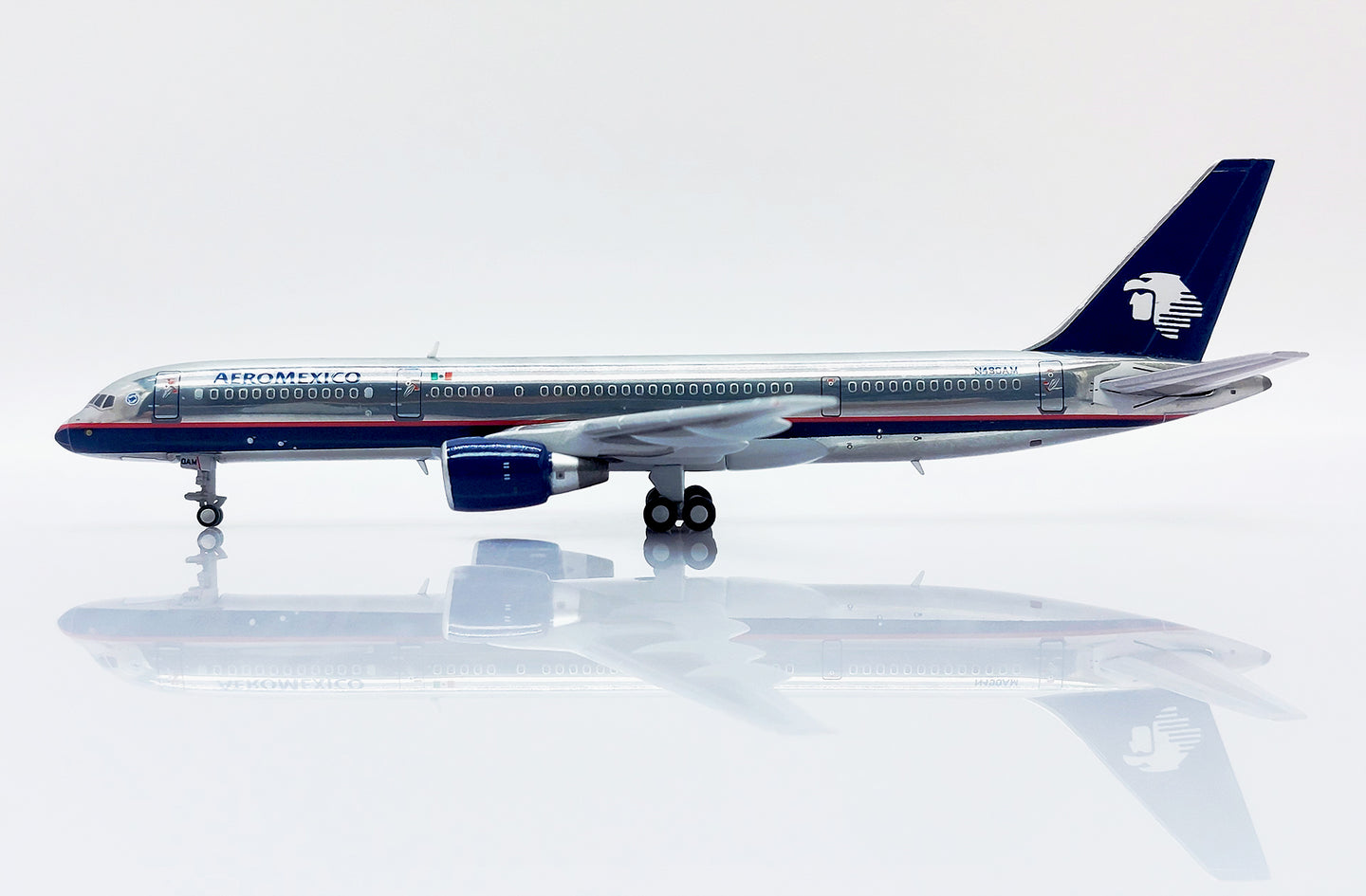 JC WINGS B757-200 AEROMEXICO (POLISHED) REG: N490AM