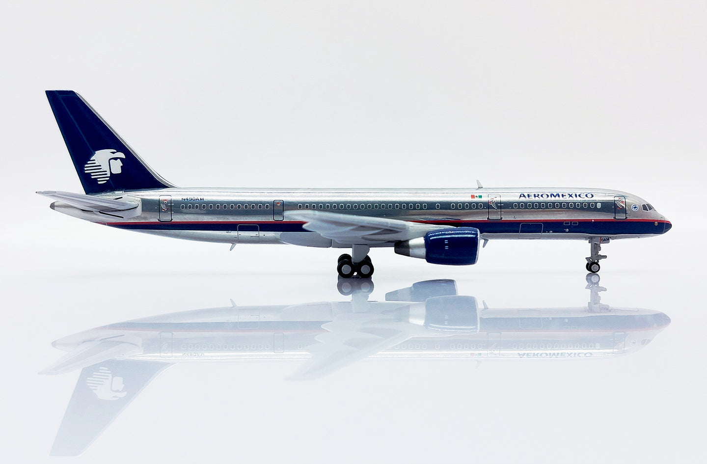 JC WINGS B757-200 AEROMEXICO (POLISHED) REG: N490AM