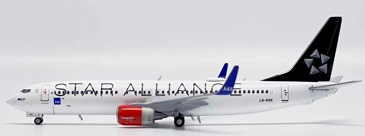JC WINGS B737-800 SAS SCANDINAVIAN AIRLINES "STAR ALLIANCE" REG: LN-RRE
