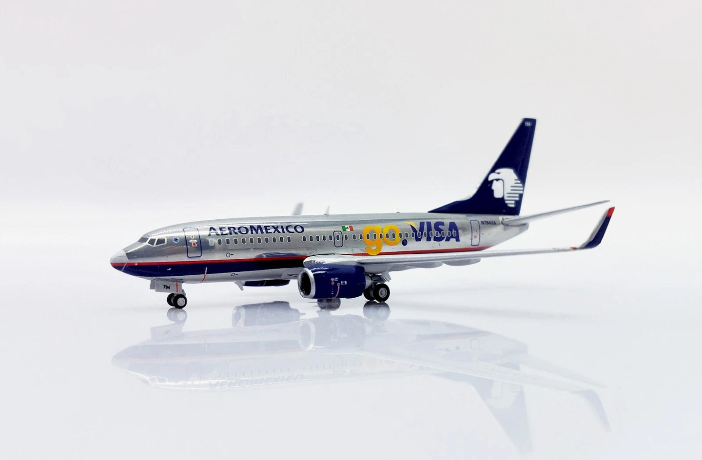 JC WINGS B737-700 AEROMEXICO GO VISA POLISHED REG: N784XA