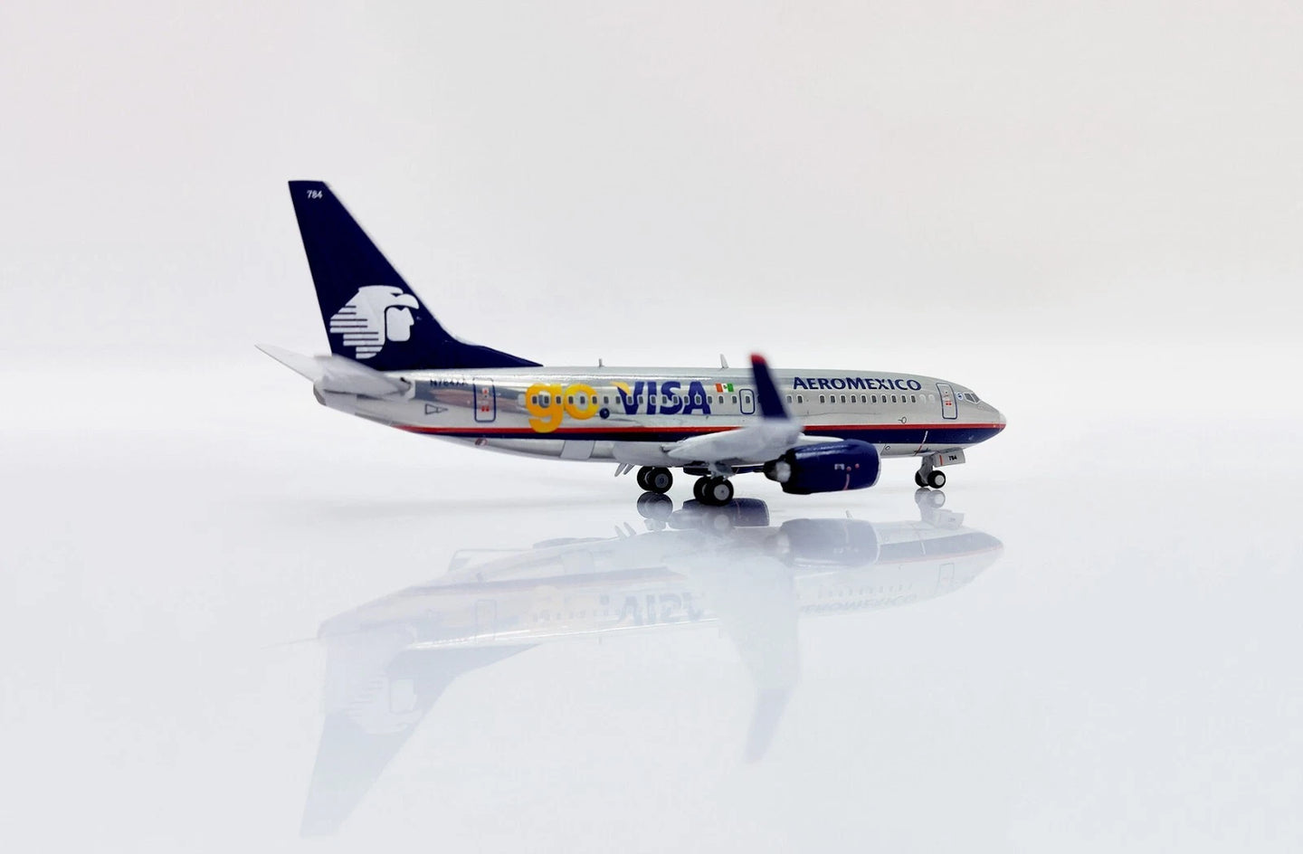 JC WINGS B737-700 AEROMEXICO GO VISA POLISHED REG: N784XA