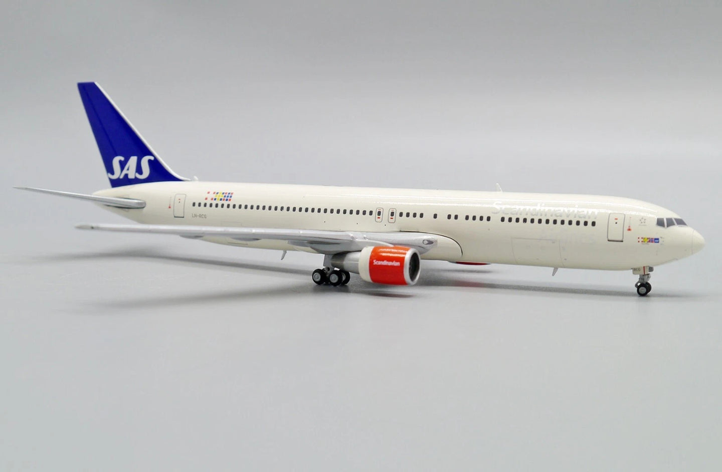 JCWINGS B767-300(ER) SCANDINAVIAN AIRLINES REG: LN-RCG