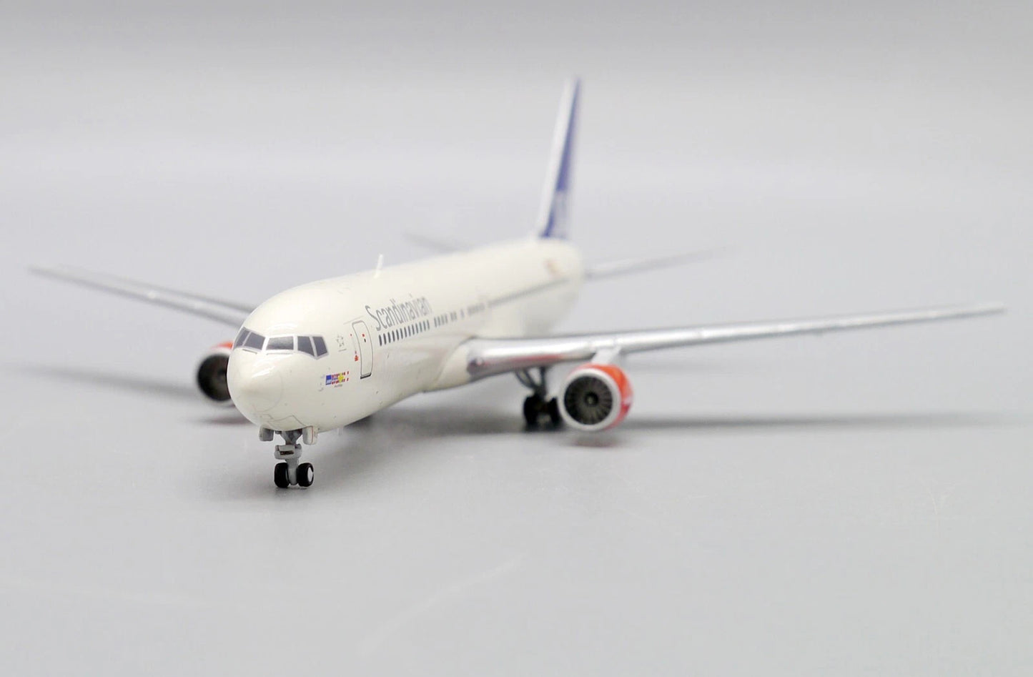 JCWINGS B767-300(ER) SCANDINAVIAN AIRLINES REG: LN-RCG