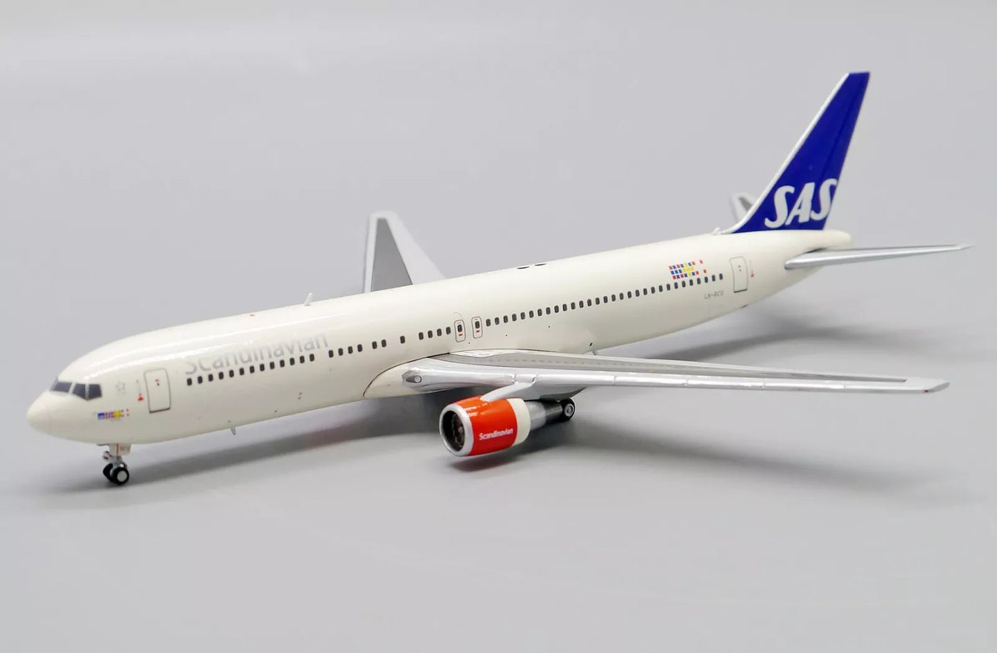 JCWINGS B767-300(ER) SCANDINAVIAN AIRLINES REG: LN-RCG