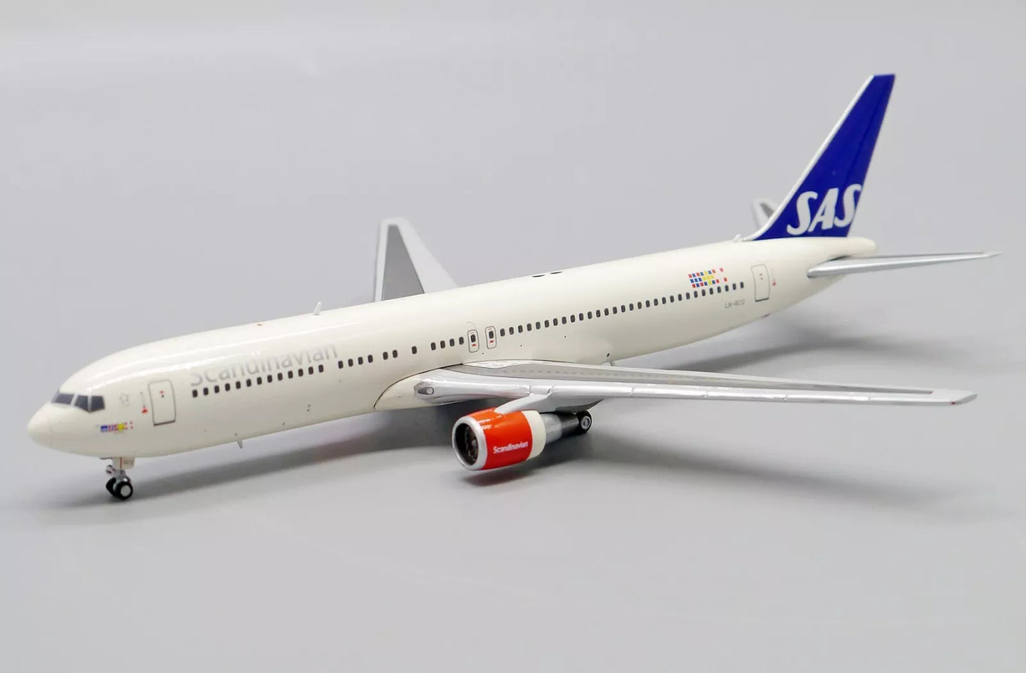 JCWINGS B767-300(ER) SCANDINAVIAN AIRLINES REG: LN-RCG