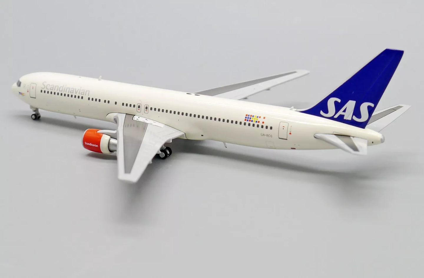 JCWINGS B767-300(ER) SCANDINAVIAN AIRLINES REG: LN-RCG