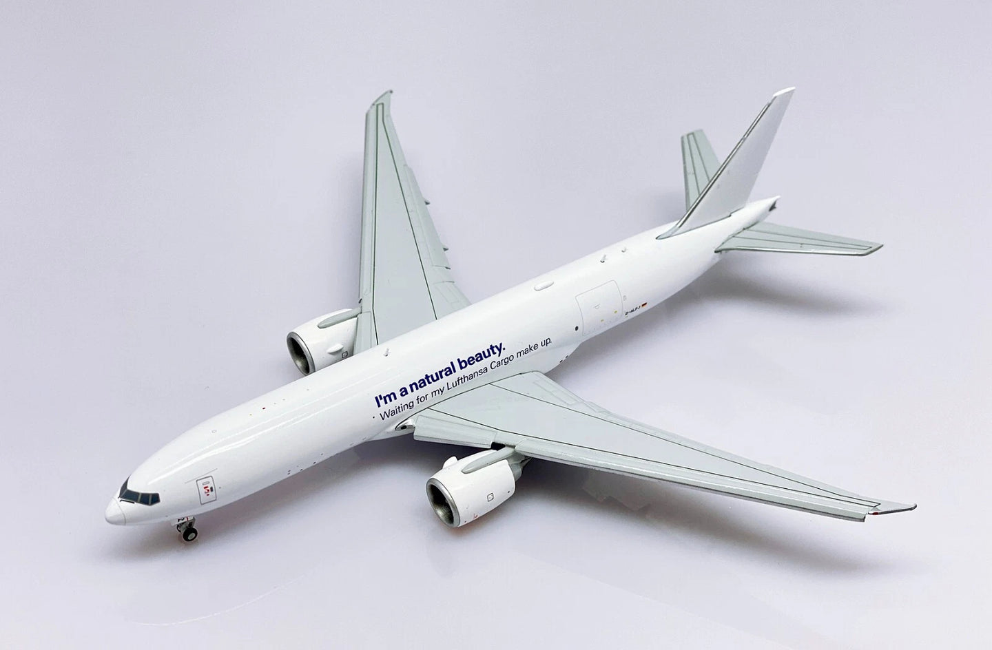 JC WINGS 777-200LRF LUFTHANSA CARGO FLAP DOWN REG: D-ALFJ