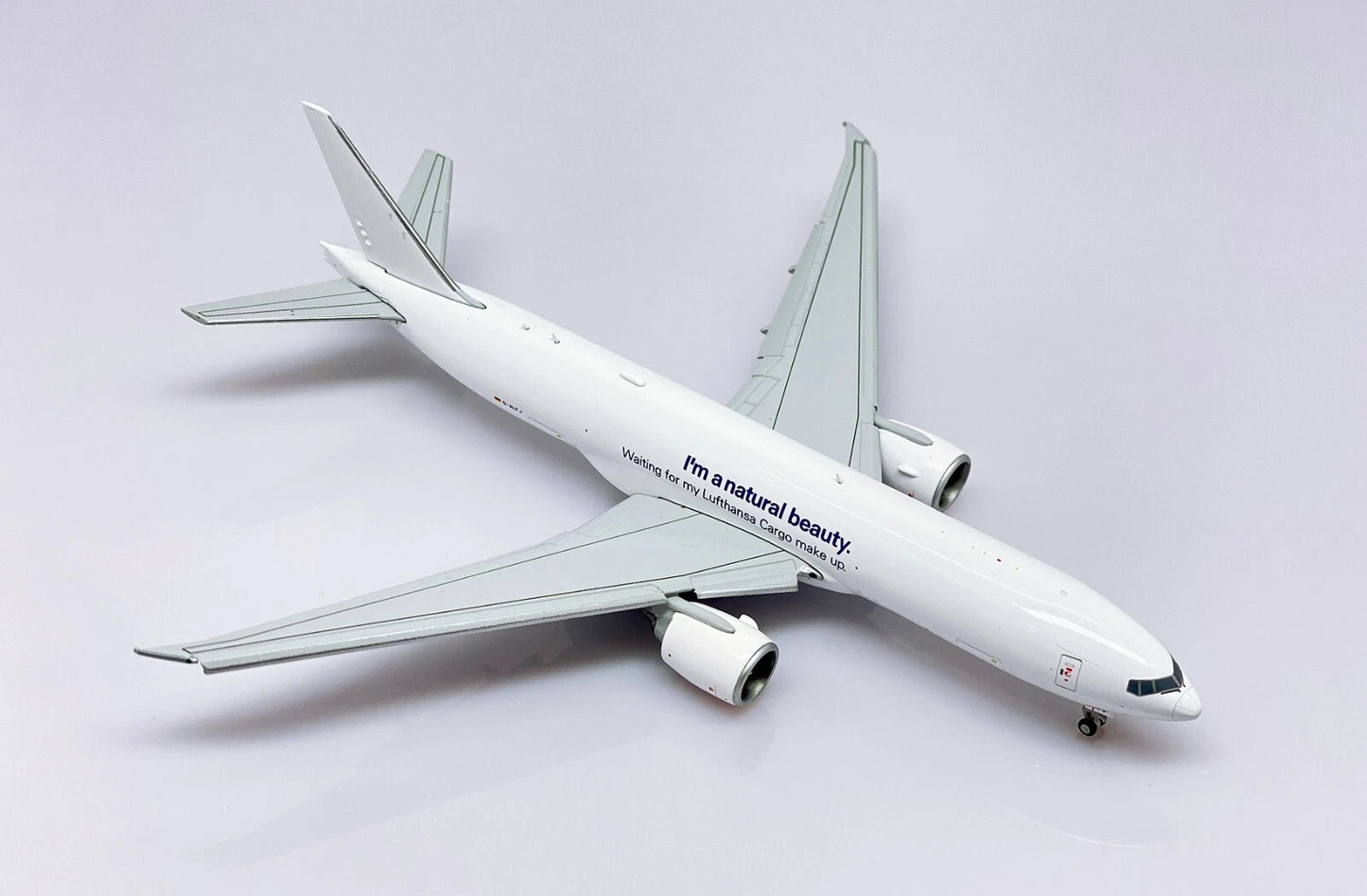 JC WINGS 777-200LRF LUFTHANSA CARGO FLAP DOWN REG: D-ALFJ