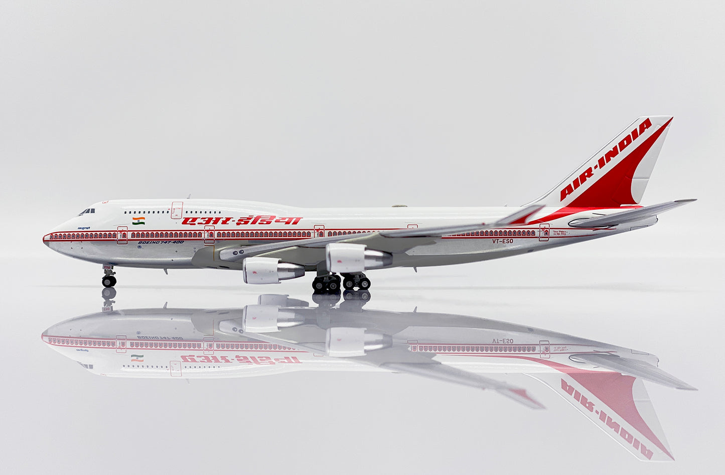 JC WINGS B747-400 AIR INDIA REG: VT-ESO