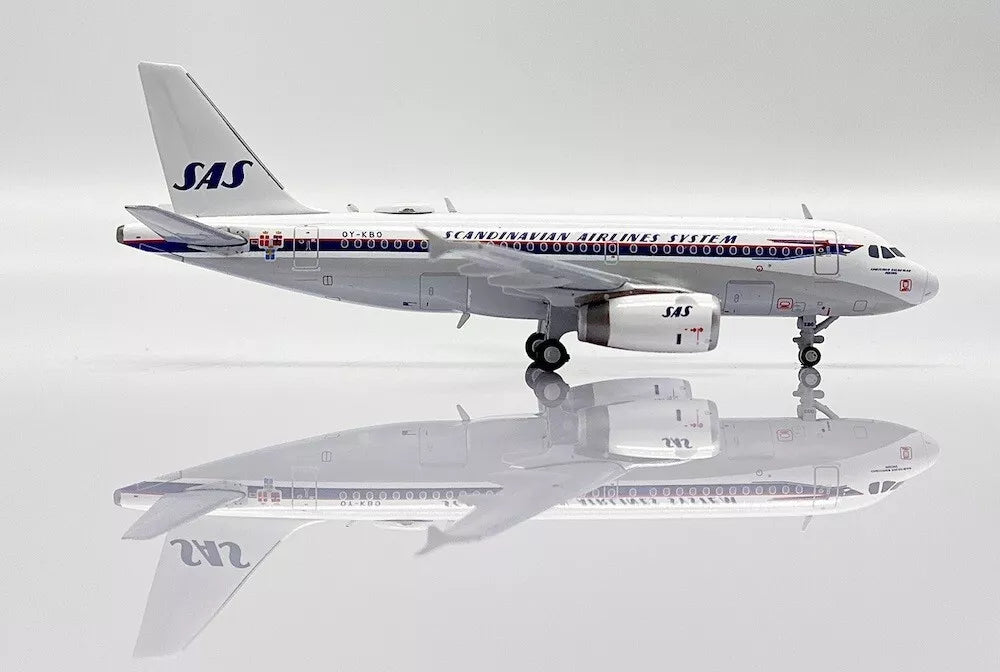 JC WINGS A319-100 SCANDINAVIAN AIRLINES (SAS) "RETRO LIVERY" REG: OY-KBO