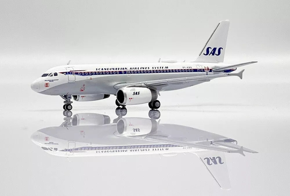 JC WINGS A319-100 SCANDINAVIAN AIRLINES (SAS) "RETRO LIVERY" REG: OY-KBO