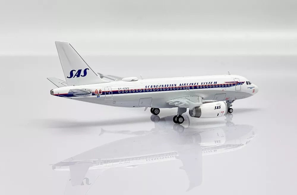 JC WINGS A319-100 SCANDINAVIAN AIRLINES (SAS) "RETRO LIVERY" REG: OY-KBO