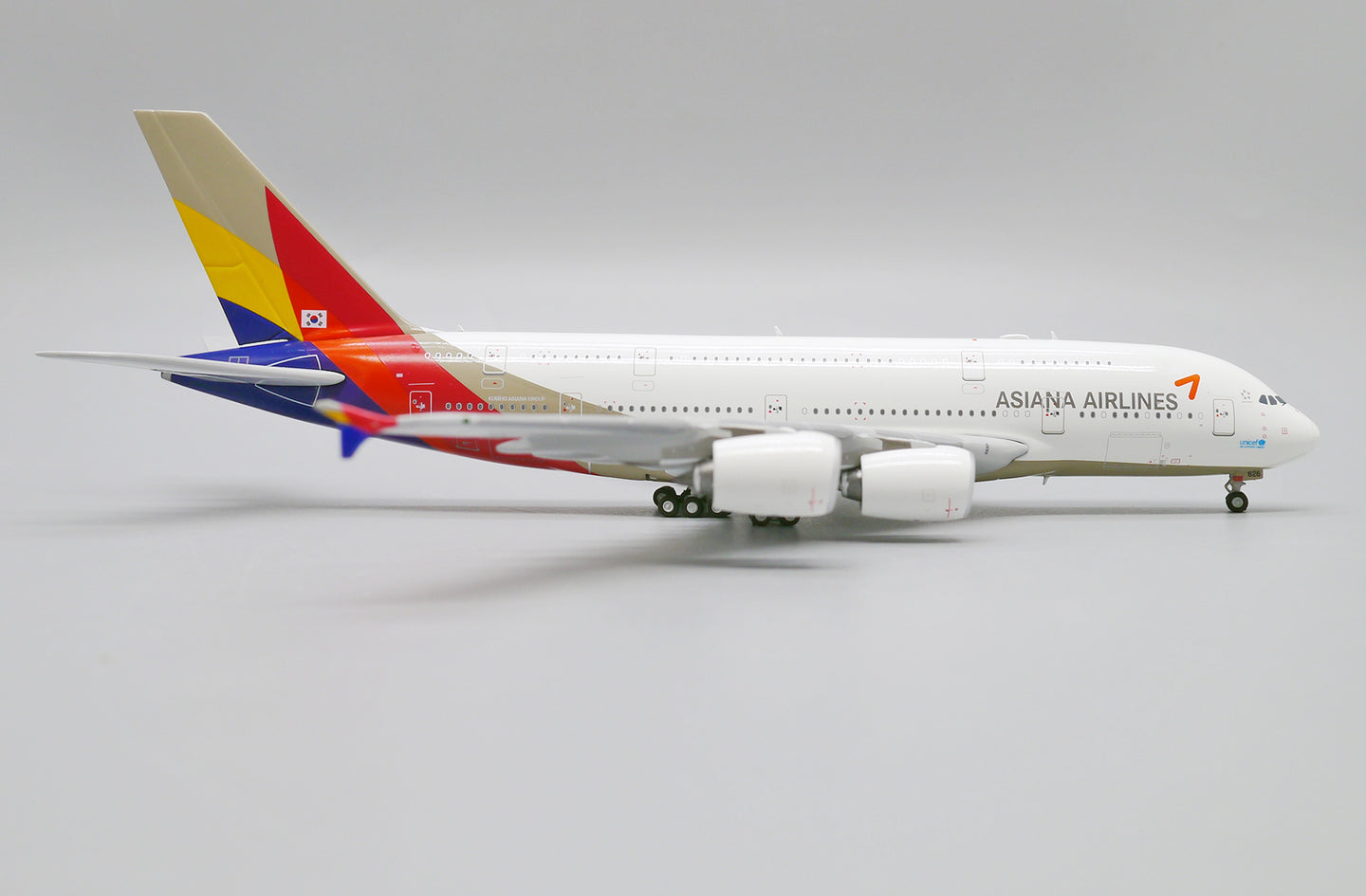 JC WINGS A380 ASIANA AIRLINES REG: HL7626