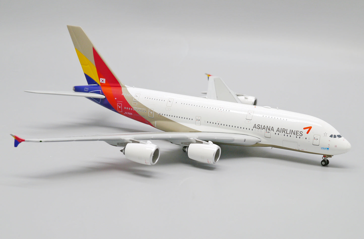 JC WINGS A380 ASIANA AIRLINES REG: HL7626