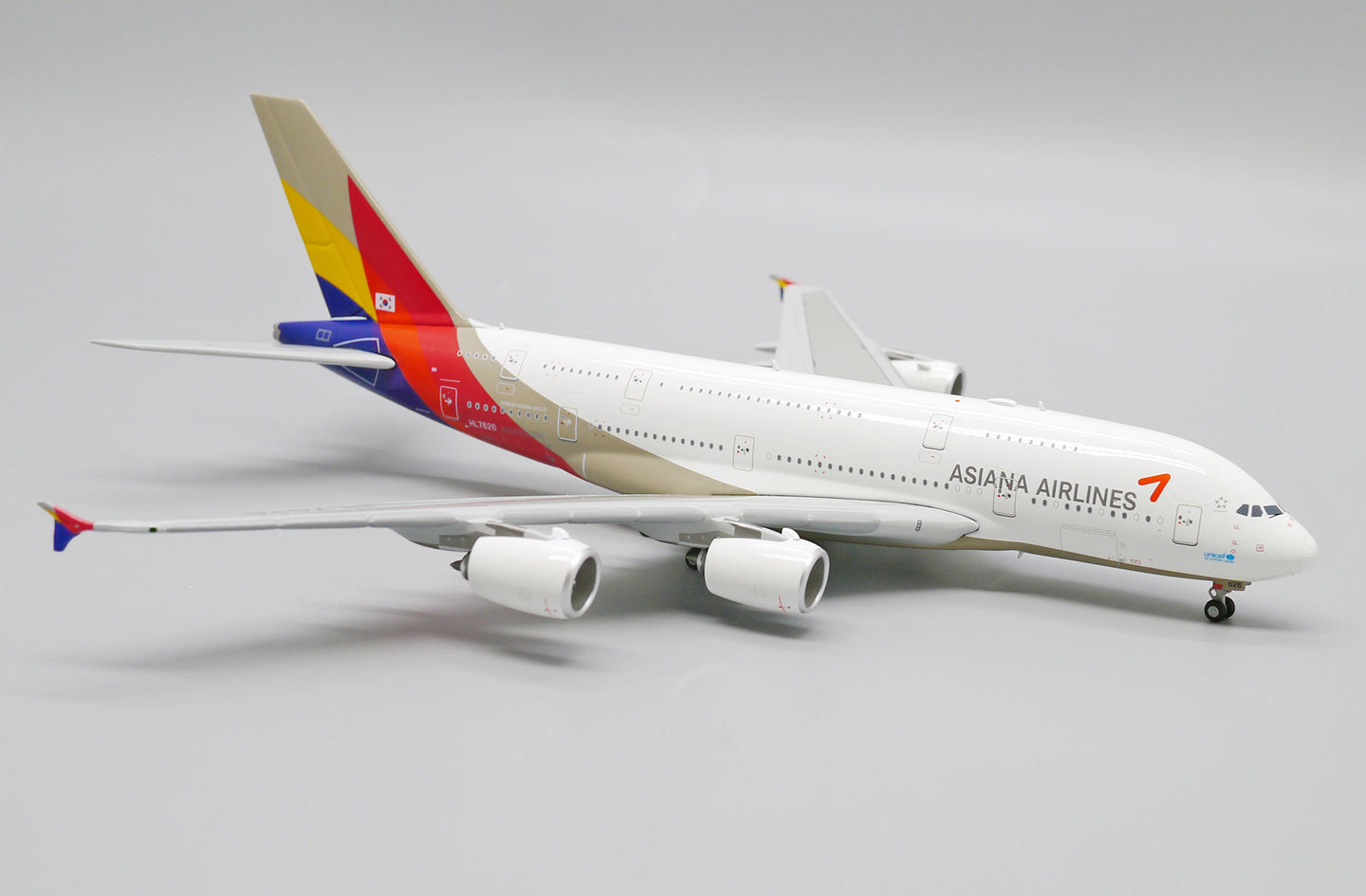 JC WINGS A380 ASIANA AIRLINES REG: HL7626