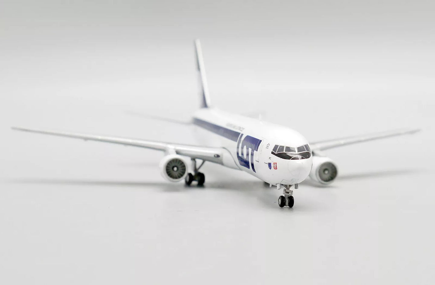 JC WINGS B767-300ER LOT POLISH AIRLINES "BELLY LANDING" REG: SP-LPC
