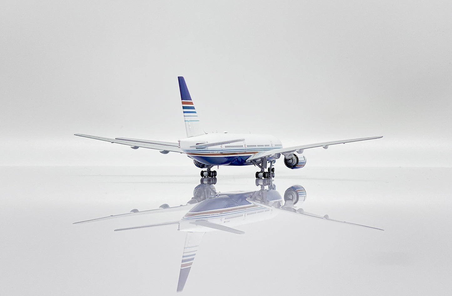 JC WINGS B777-200ER PRIVILEGE STYLE REG: EC-MUA