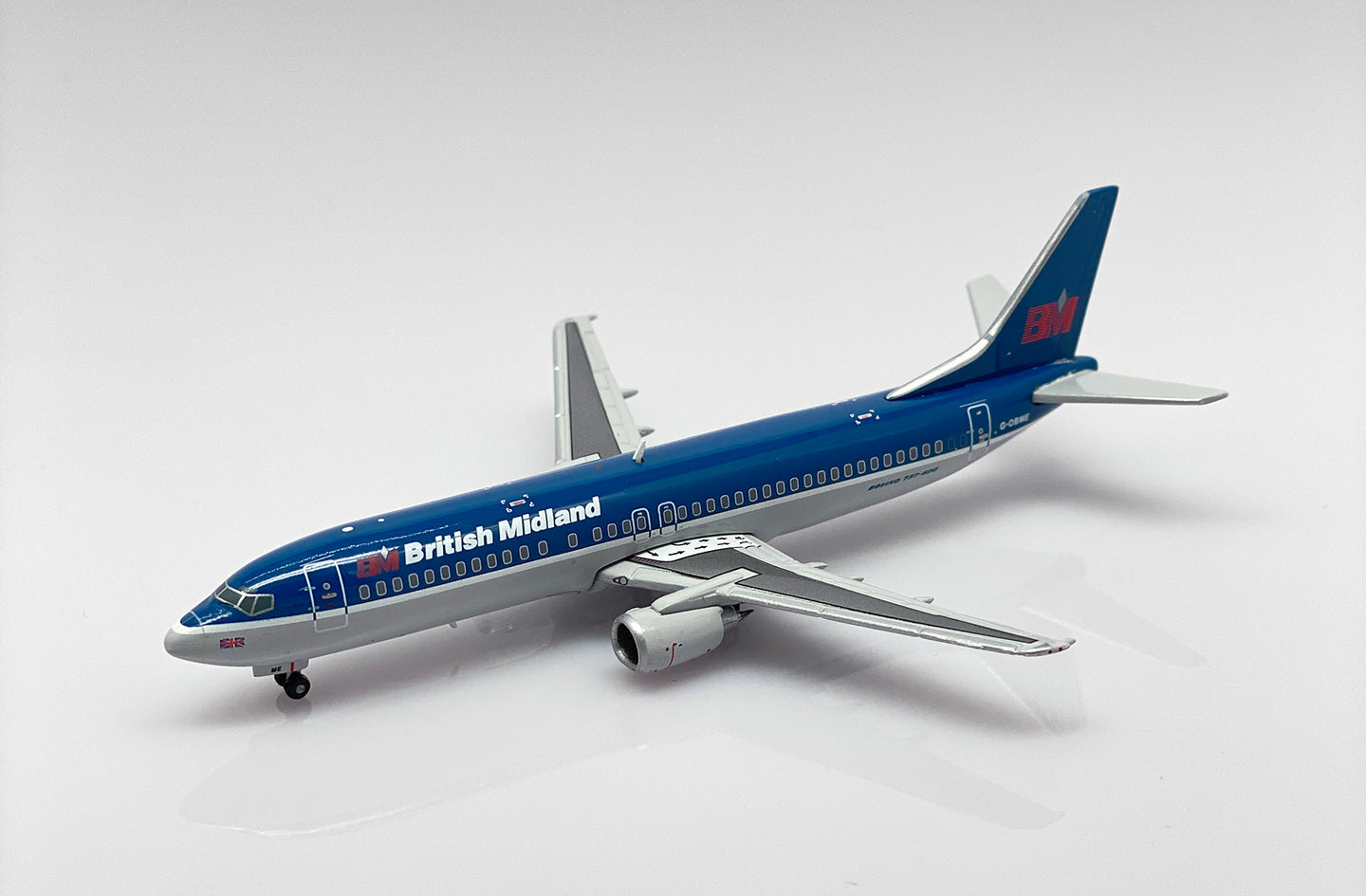 JC WINGS B737-400 BRITISH MIDLAND AIRWAYS REG: G-OBME