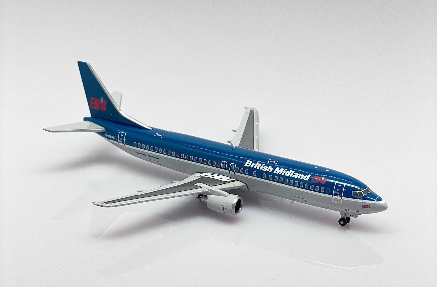 JC WINGS B737-400 BRITISH MIDLAND AIRWAYS REG: G-OBME