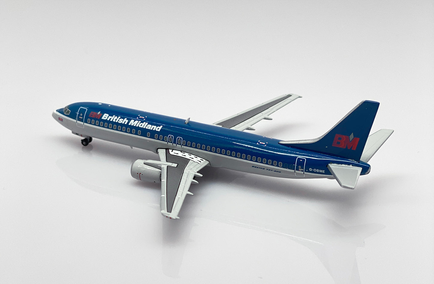 JC WINGS B737-400 BRITISH MIDLAND AIRWAYS REG: G-OBME