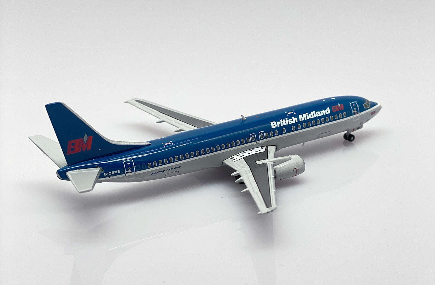 JC WINGS B737-400 BRITISH MIDLAND AIRWAYS REG: G-OBME