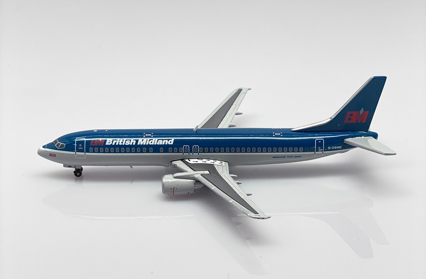 JC WINGS B737-400 BRITISH MIDLAND AIRWAYS REG: G-OBME