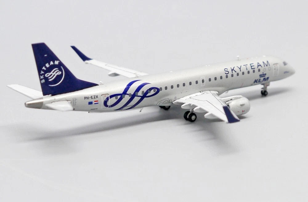 JC WINGS EMBRAER ERJ-190 KLM CITYHOPPER SKYTEAM REG: PH-EZX