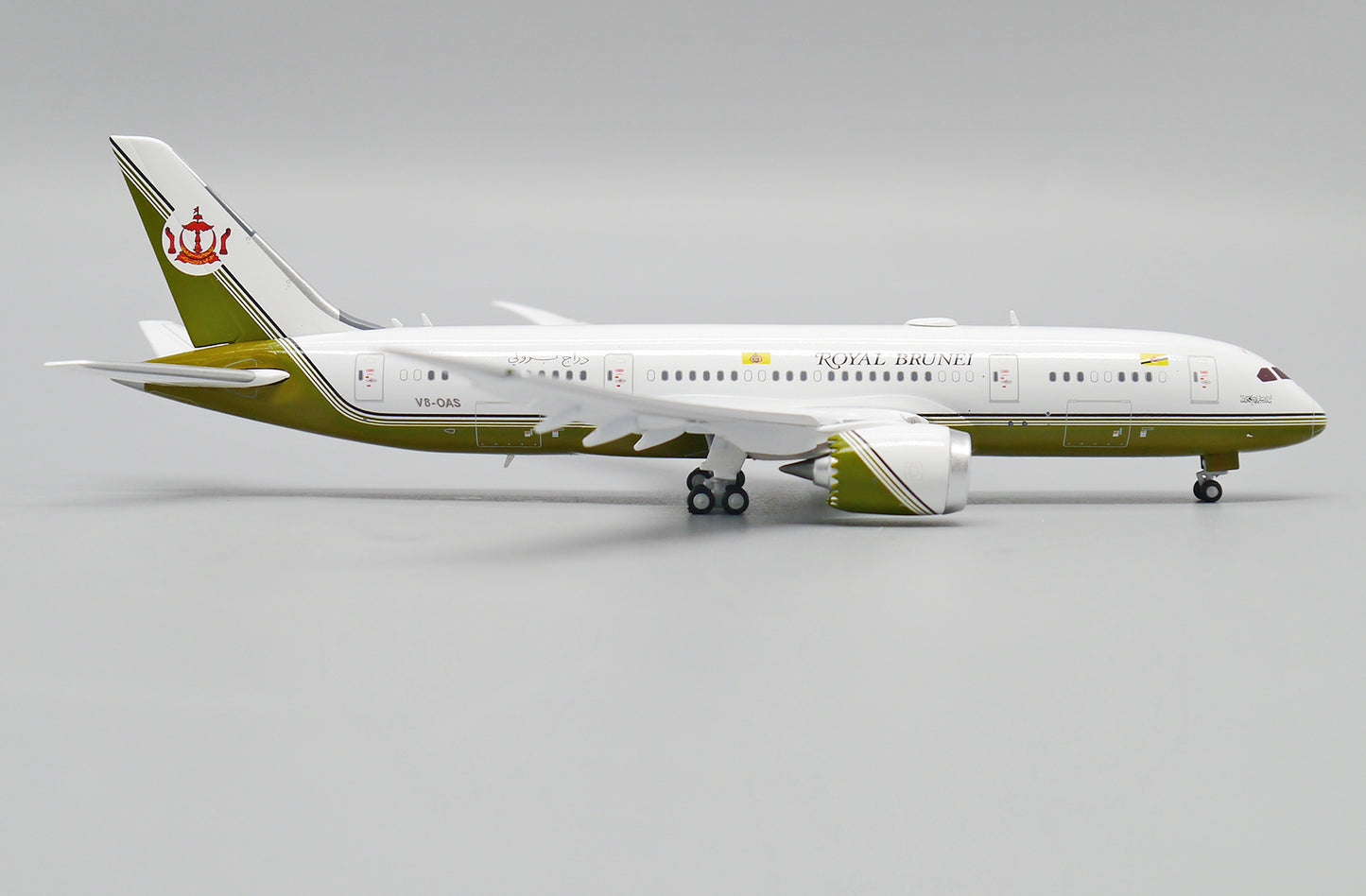 JCWINGS B787-8(BBJ) BRUNEI SULTANS FLIGHT FLAPS DOWN REG: V8-OAS