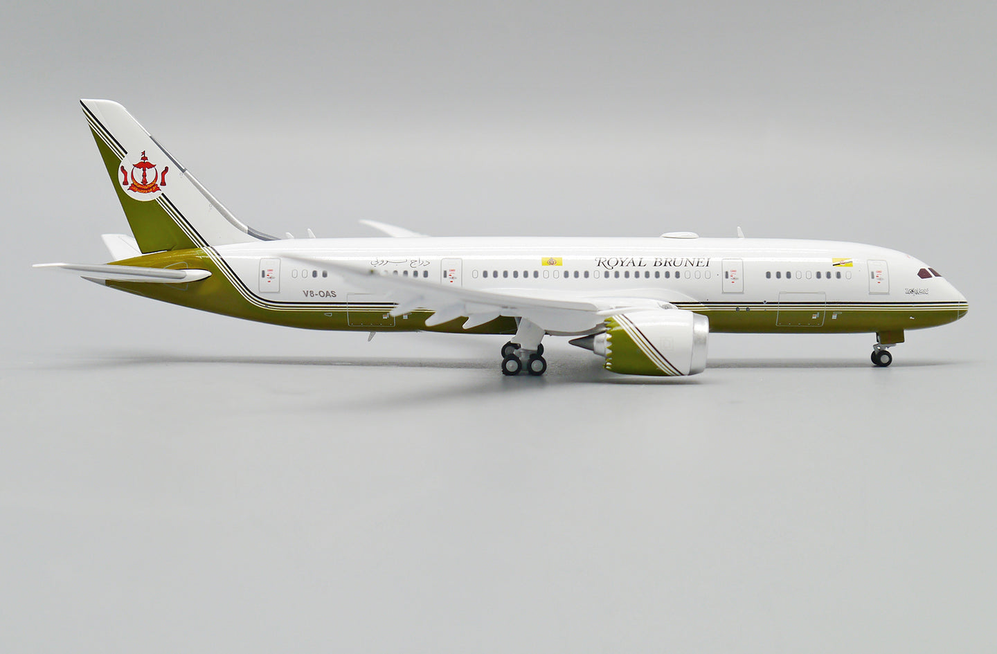 JCWINGS B787-8(BBJ) BRUNEI SULTANS FLIGHT FLAPS DOWN REG: V8-OAS