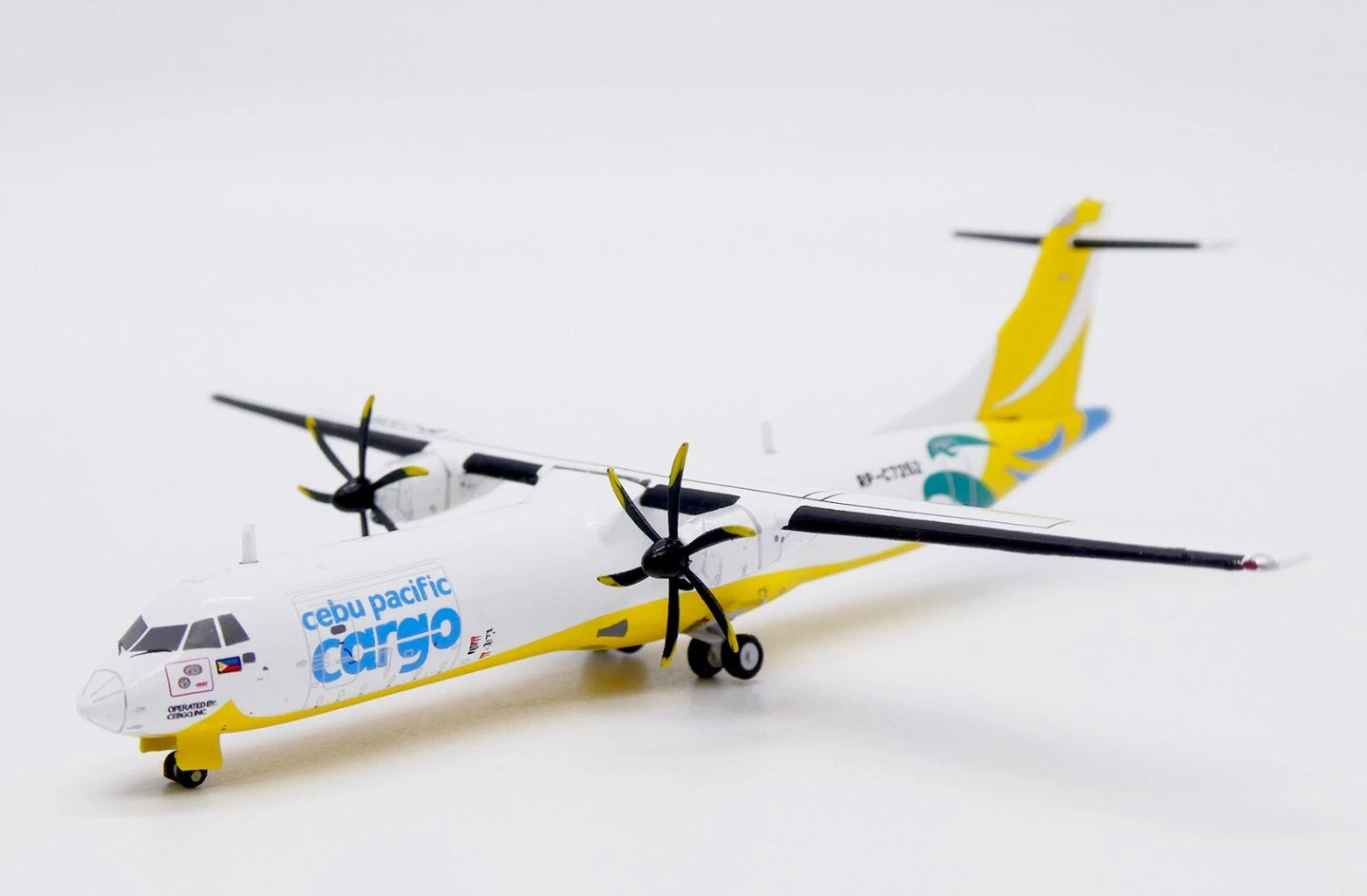 JC WINGS ATR72-500F CEBU PACIFIC CARGO REG: RP-C7252