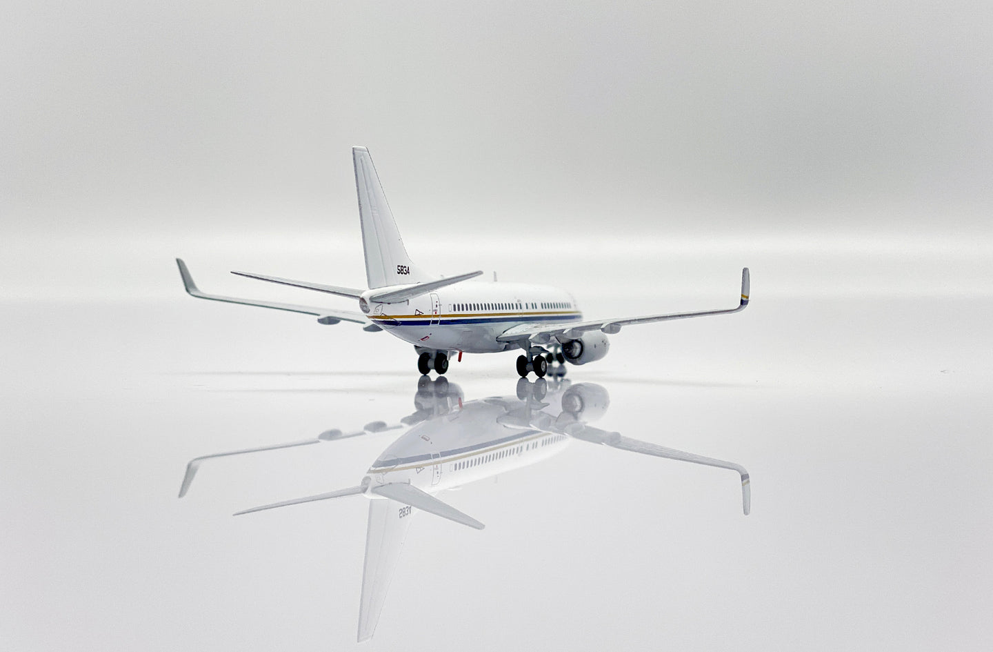 JC WINGS C-40A US NAVY CLIPPER REG: 165834