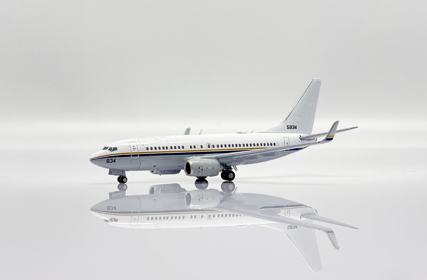 JC WINGS C-40A US NAVY CLIPPER REG: 165834