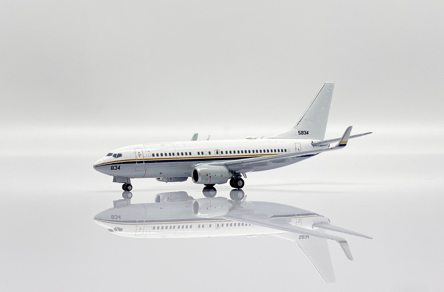 JC WINGS C-40A US NAVY CLIPPER REG: 165834