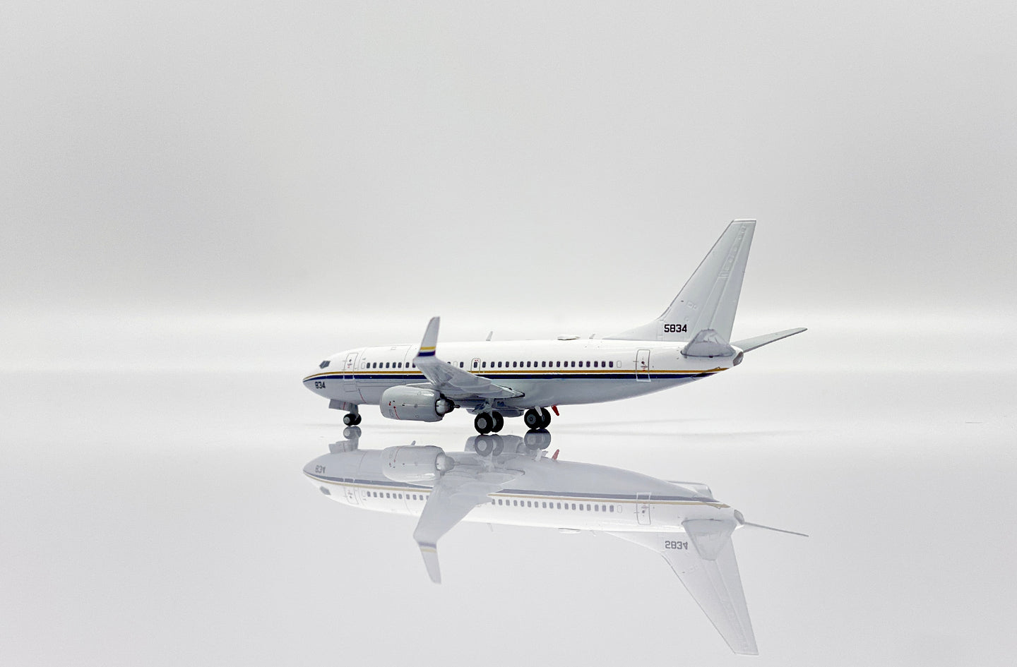 JC WINGS C-40A US NAVY CLIPPER REG: 165834
