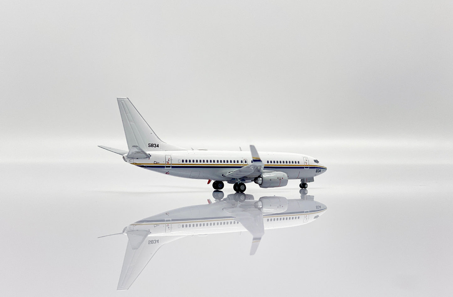 JC WINGS C-40A US NAVY CLIPPER REG: 165834