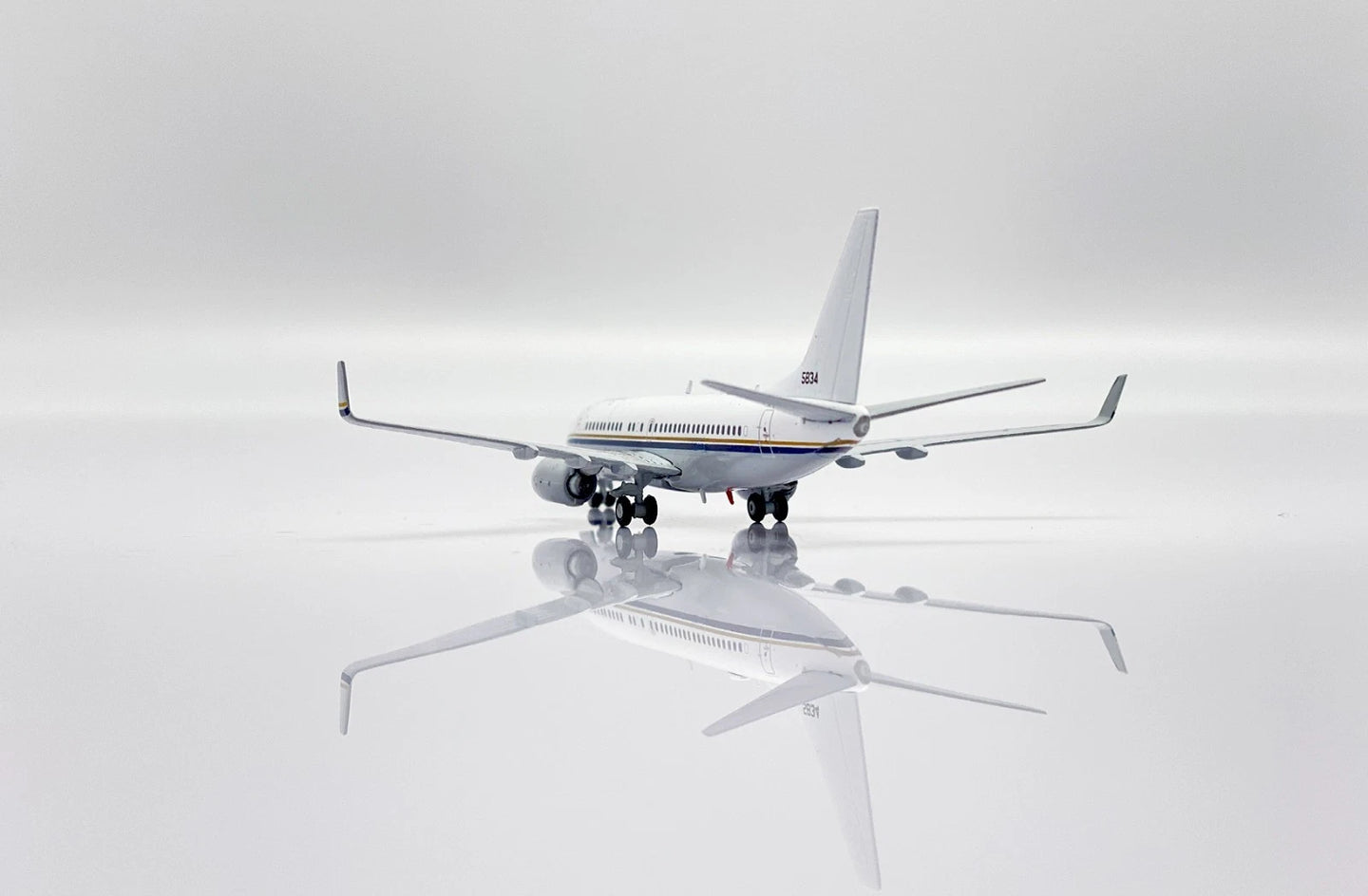 JC WINGS C-40A US NAVY CLIPPER REG: 165834