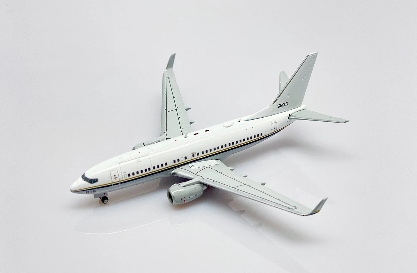 JC WINGS BC-40A CLIPPER US NAVY REG: 165835