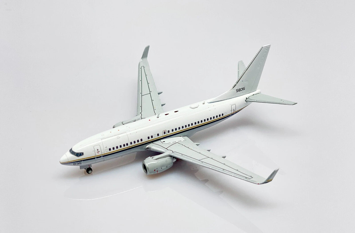 JC WINGS BC-40A CLIPPER US NAVY REG: 165835