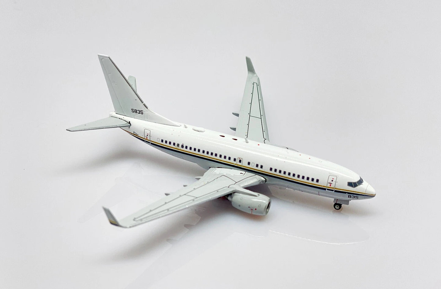 JC WINGS BC-40A CLIPPER US NAVY REG: 165835