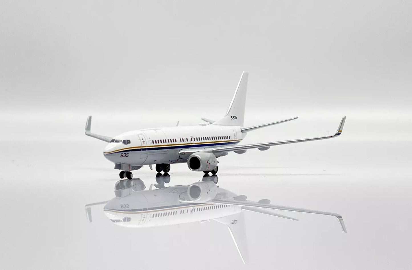 JC WINGS BC-40A CLIPPER US NAVY REG: 165835