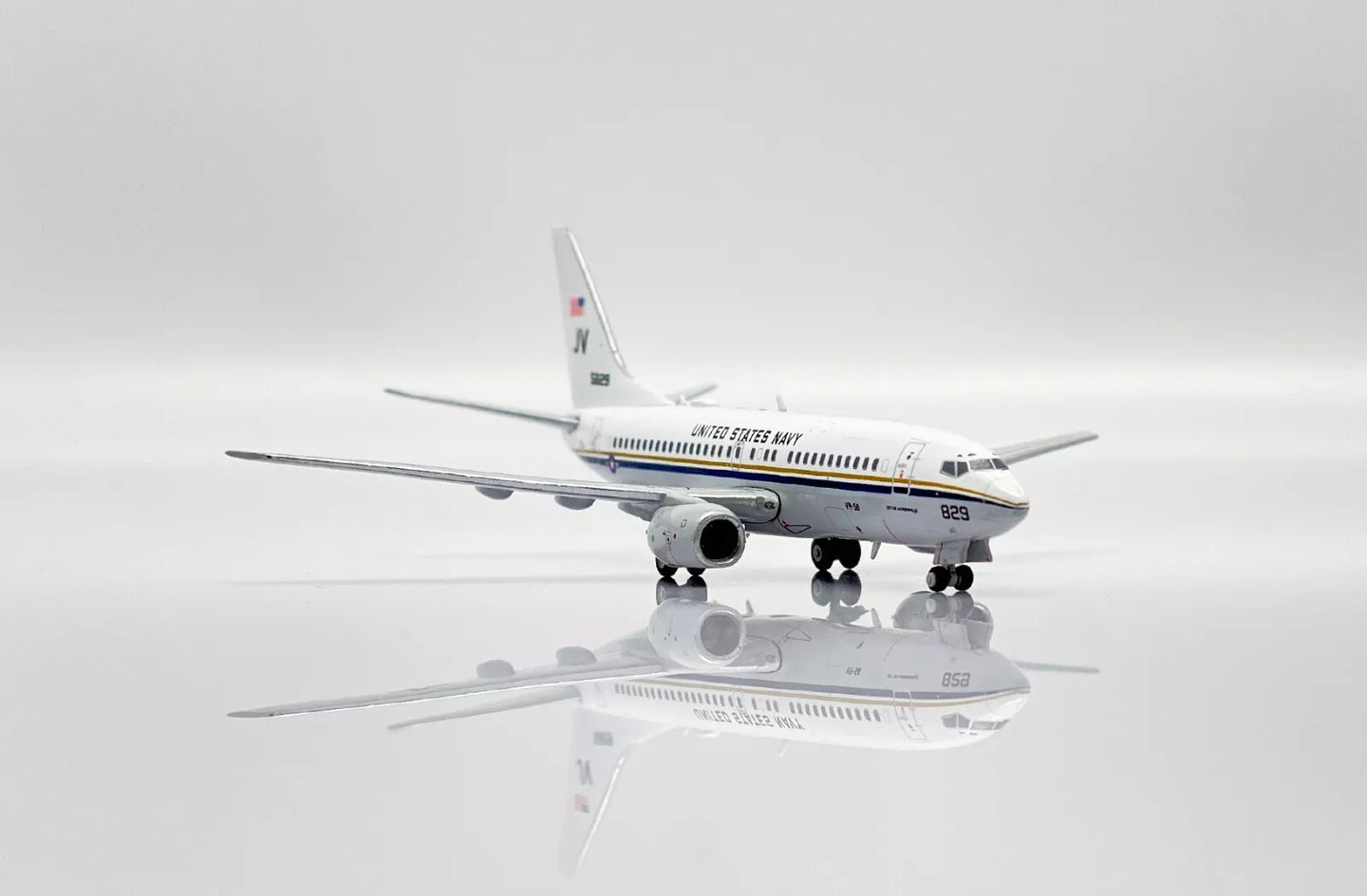 JC WINGS C-40A CLIPPER US NAVY REG: 165829