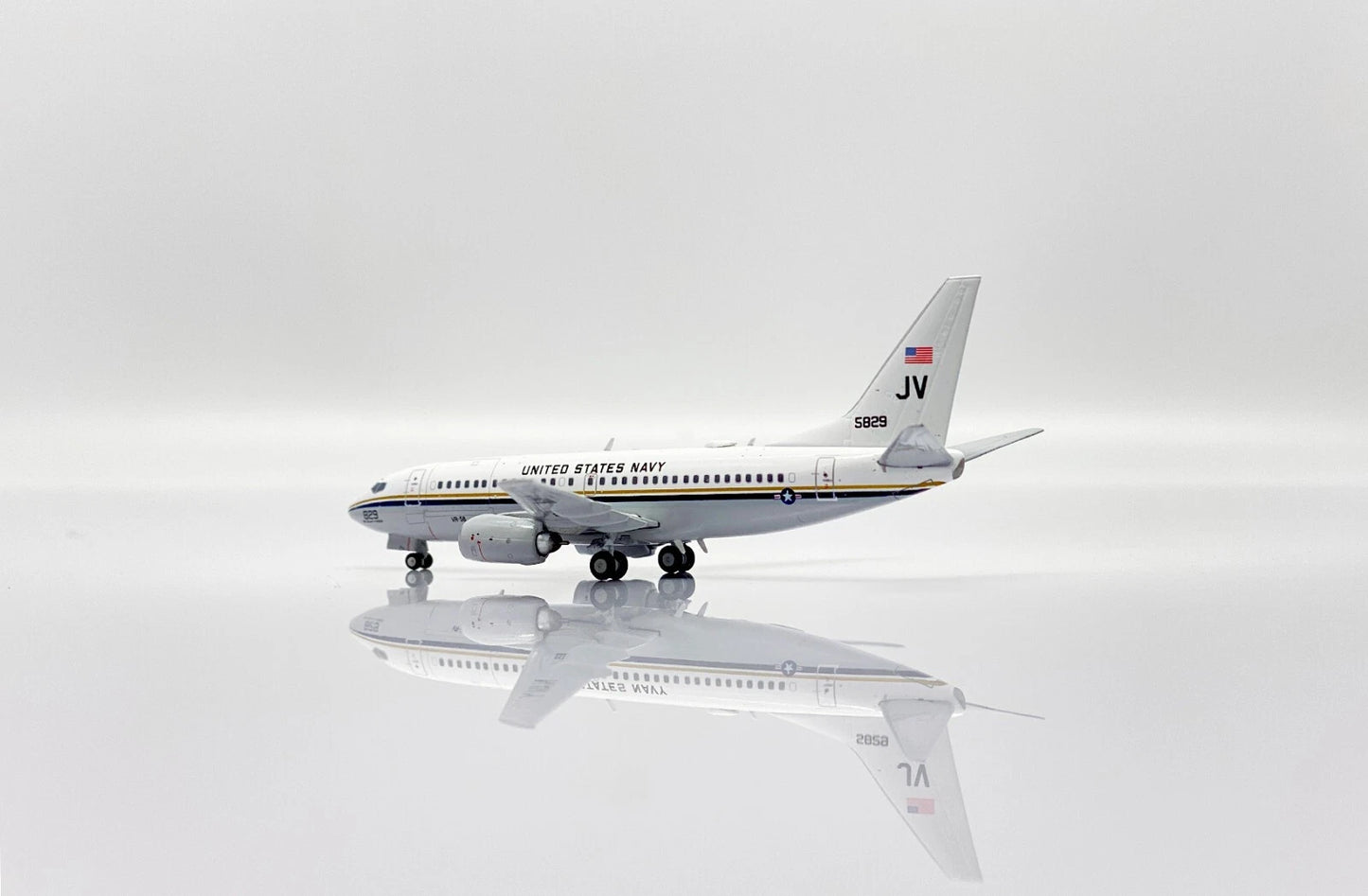 JC WINGS C-40A CLIPPER US NAVY REG: 165829