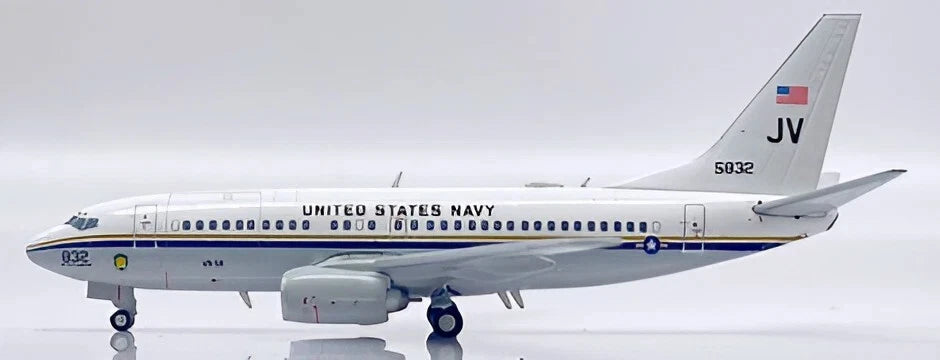 JC WINGS C-40A US NAVY CLIPPER "SUNSEEKERS" REG: 165832